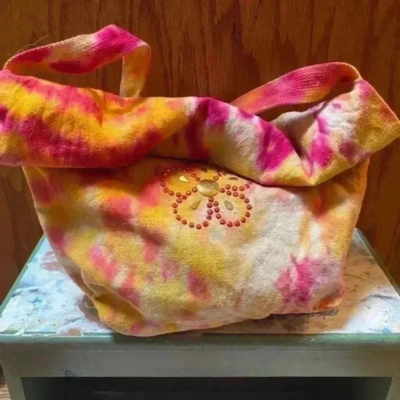 Hand Tie dyed lunch bag - Picture 2 of 6